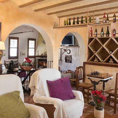 Country house La Olivera Rural Con Piscina Jacuzzi Sauna Y Suites Con Banera Hidro Albinyana